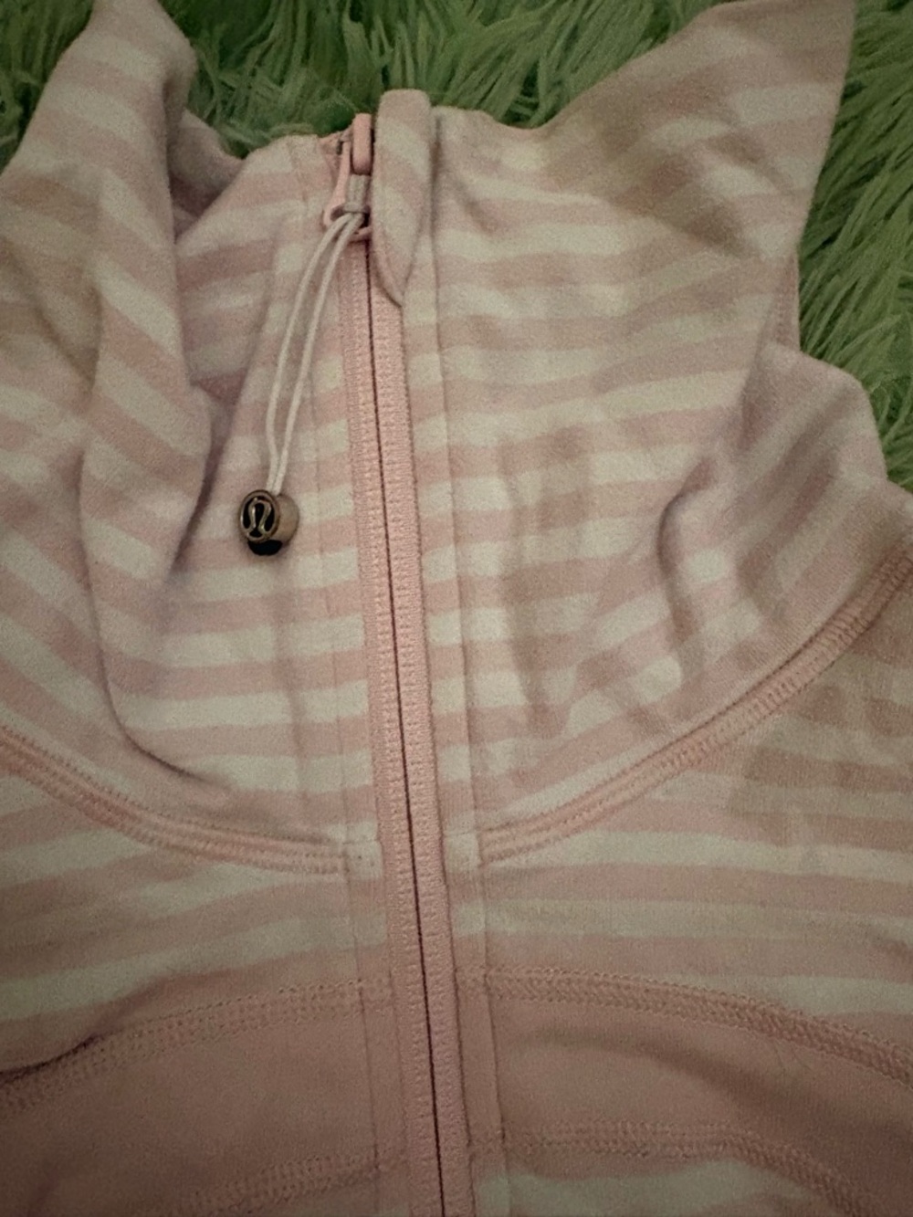 LULULEMON Strider Jacket - Picture 4 of 5